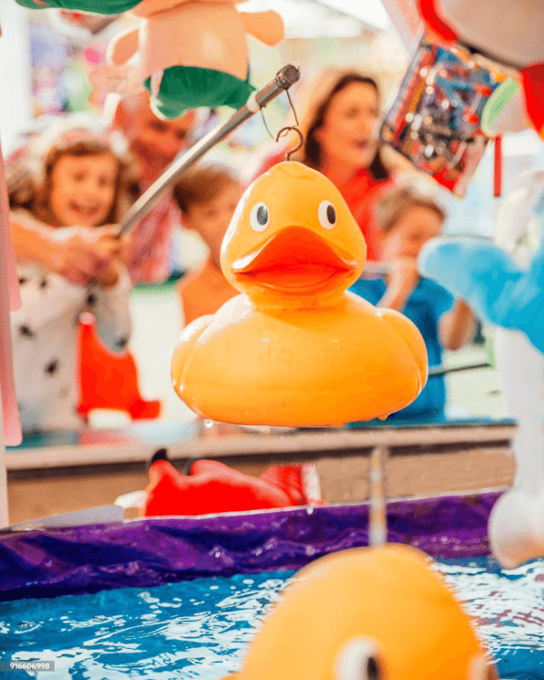 Hook A Duck Vertical