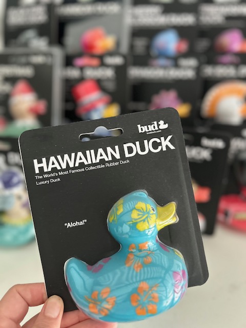 BUD Luxury Hawaiian Rubber Duck