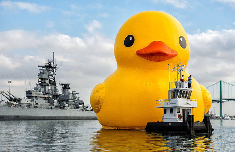 worlds biggest rubber duck